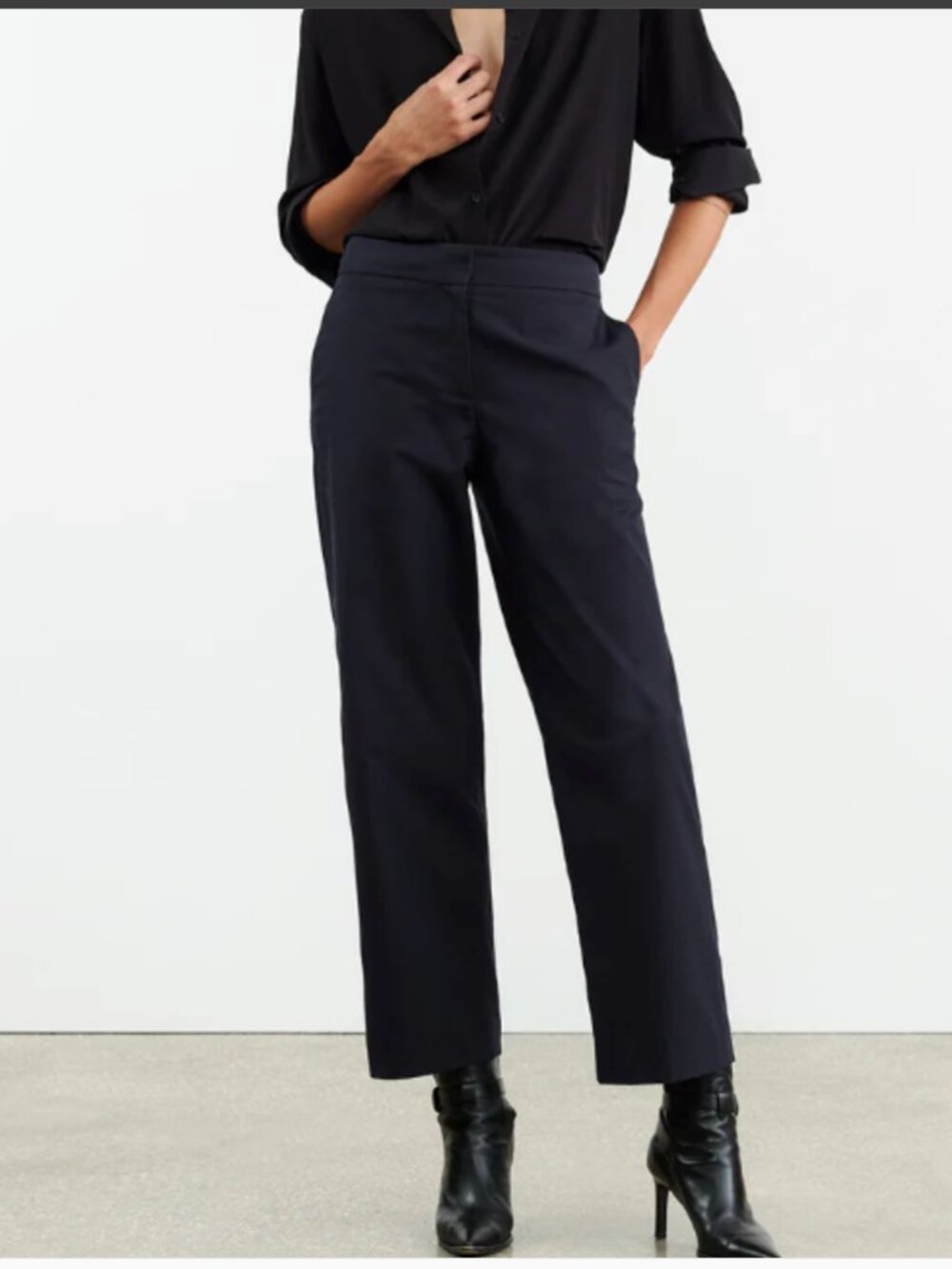 Nili Lotan Nohan Pant in Black (size 6, fits like size 2)